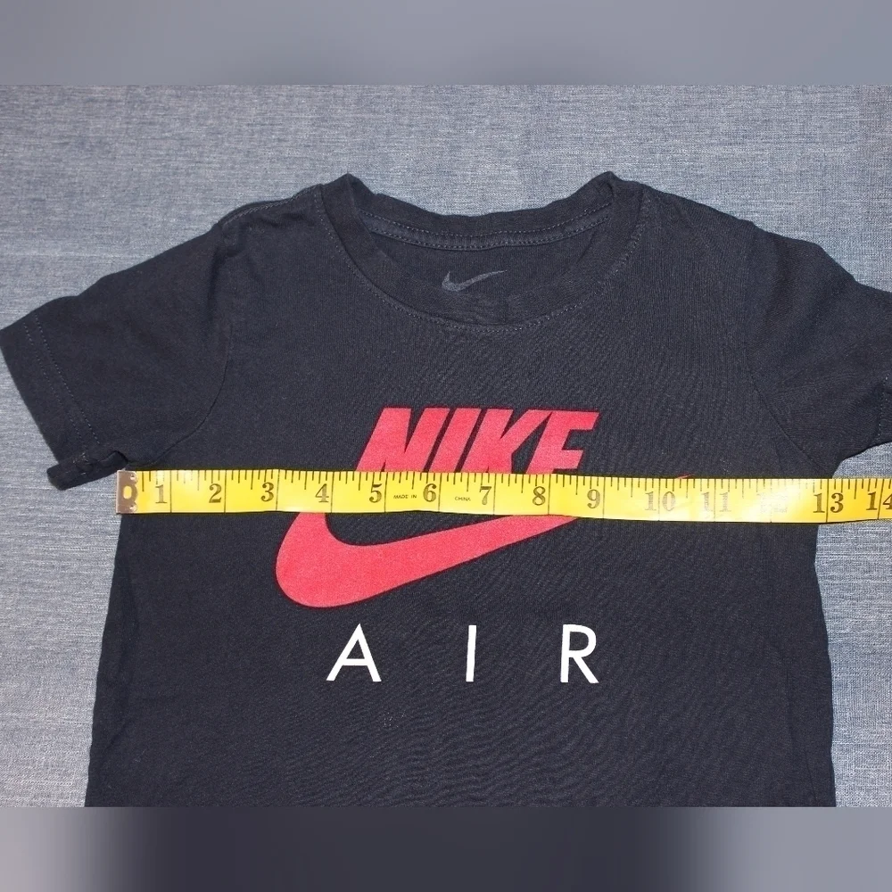 NIKE and Champion Boys Short Sleeve T Shirt Bundle - Picture 2 of 5